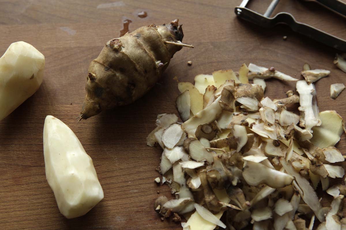 Kalbsragout mit Safran und Kartoffel-Topinambur-Stock