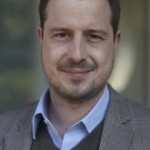 Adrian Bührer ist Internet-Unternehmer der ersten Stunde. Der Publizist und Betriebsökonom (Lic Phil / Uni Zürich) hat mit 22 Jahren seine erste Firma gegründet und 2007 an den Axel Springer Konzern verkauft. Seither ist er Mit-Gründer oder Investor bei mehreren Start-ups. Mit seiner Firma (www.panaman.com) berät er Unternehmen wie z.B. die Migros, Banken oder Agenturen im Bereich neue Medien und Online Geschäftsmodelle. Bührer ist Juror und Coach bei Venture.ch, dem Businessplan Wettbewerb der ETH & McKinsey.
